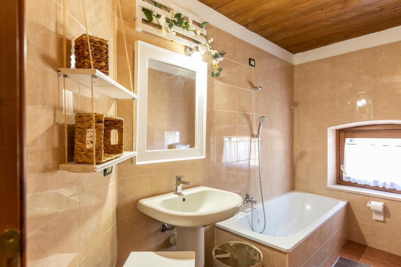 Blu Bed Apartment Кастелнуово дел Гарда Екстериор снимка